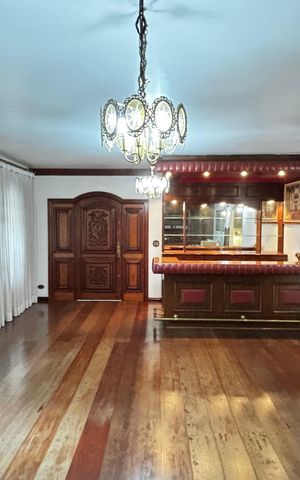 Apartamento para alugar com 350m², 3 quartos e 3 vagas Apartamento para alugar com 350m², 3 quartos e 3 vagasSala