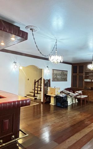 Apartamento para alugar com 350m², 3 quartos e 3 vagas Apartamento para alugar com 350m², 3 quartos e 3 vagasSala