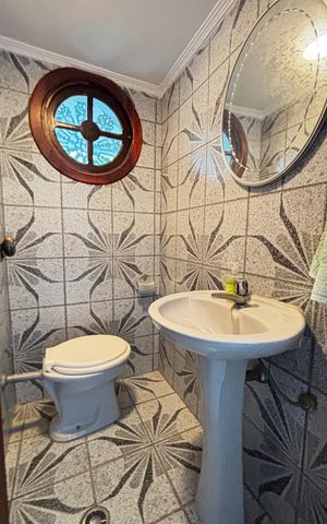 Apartamento para alugar com 350m², 3 quartos e 3 vagas Apartamento para alugar com 350m², 3 quartos e 3 vagasGaragem - Banheiro