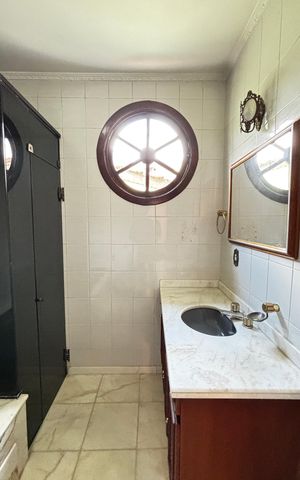 Apartamento para alugar com 350m², 3 quartos e 3 vagas Apartamento para alugar com 350m², 3 quartos e 3 vagasBanheiro da Suíte