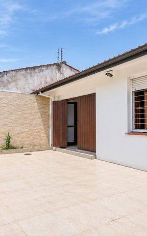 Casa para alugar com 230m², 3 quartos e 1 vaga Casa para alugar com 230m², 3 quartos e 1 vagaÁrea Externa