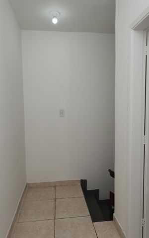 Casa para alugar com 200m², 4 quartos e 4 vagasCorredor