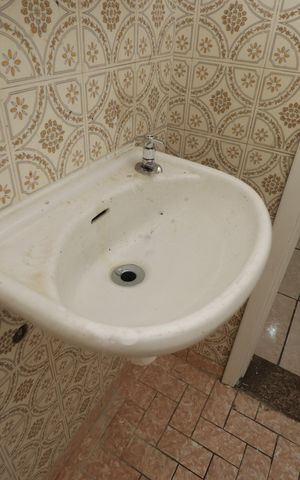 Casa para alugar com 200m², 4 quartos e 4 vagasBanheiro