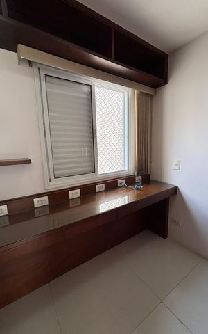 Apartamento à venda com 212m², 3 quartos e 4 vagas Apartamento à venda com 212m², 3 quartos e 4 vagasQuarto