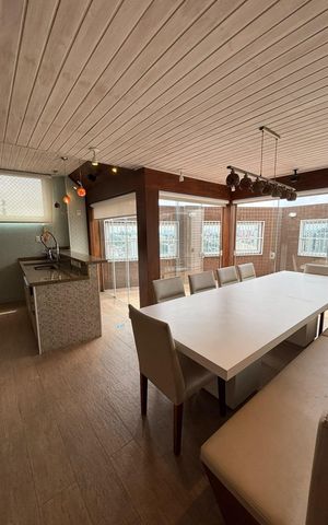 Apartamento à venda com 212m², 3 quartos e 4 vagas Apartamento à venda com 212m², 3 quartos e 4 vagasSala