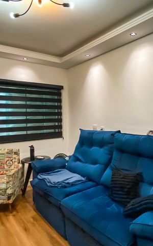 Casa à venda com 126m², 3 quartos e 2 vagas Casa à venda com 126m², 3 quartos e 2 vagasSala
