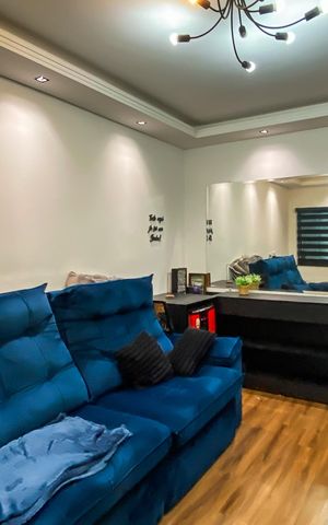 Casa à venda com 126m², 3 quartos e 2 vagas Casa à venda com 126m², 3 quartos e 2 vagasSala