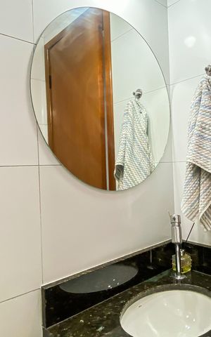 Casa à venda com 126m², 3 quartos e 2 vagas Casa à venda com 126m², 3 quartos e 2 vagasBanheiro