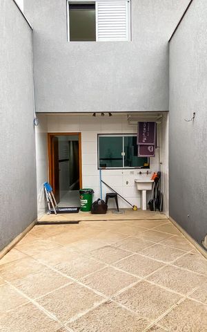 Casa à venda com 126m², 3 quartos e 2 vagas Casa à venda com 126m², 3 quartos e 2 vagasÁrea de Serviço