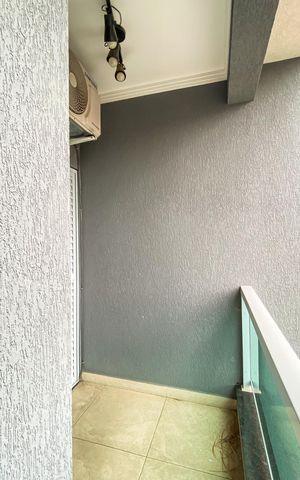 Casa à venda com 126m², 3 quartos e 2 vagas Casa à venda com 126m², 3 quartos e 2 vagasVaranda