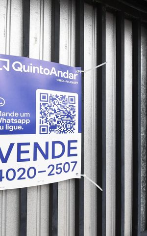 Casa à venda com 240m², 4 quartos e 2 vagasPlaca