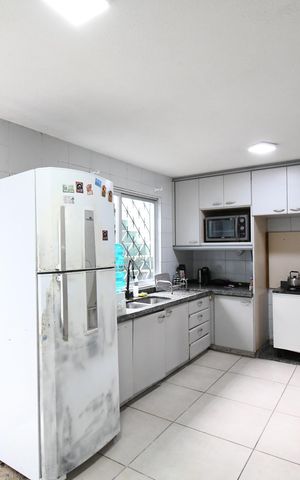 Casa à venda com 240m², 4 quartos e 2 vagasCozinha