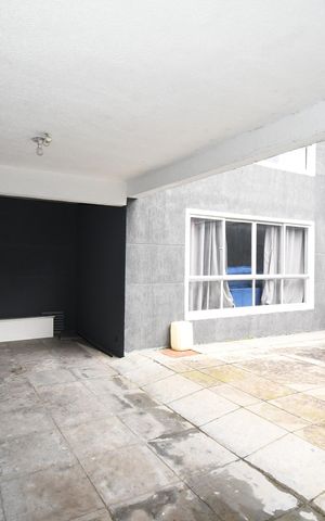 Casa à venda com 240m², 4 quartos e 2 vagasGaragem