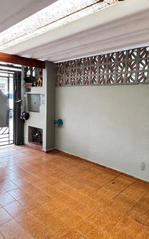 Casa para alugar com 105m², 2 quartos e 1 vaga Casa para alugar com 105m², 2 quartos e 1 vagaGaragem