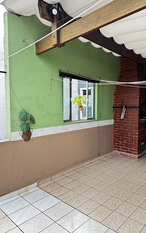 Casa para alugar com 105m², 2 quartos e 1 vaga Casa para alugar com 105m², 2 quartos e 1 vagaQuintal