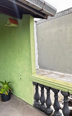 Casa para alugar com 105m², 2 quartos e 1 vaga Casa para alugar com 105m², 2 quartos e 1 vagaQuarto 2 Varanda