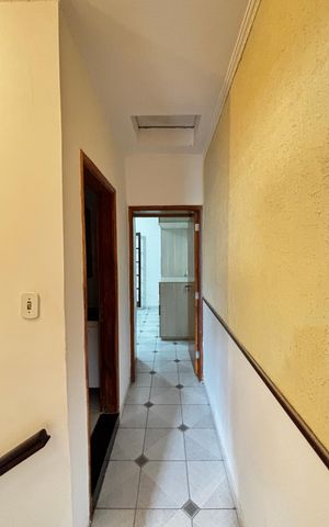 Casa para alugar com 105m², 2 quartos e 1 vaga Casa para alugar com 105m², 2 quartos e 1 vagaCorredor