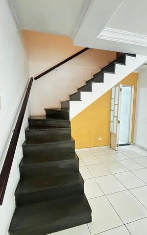 Casa para alugar com 105m², 2 quartos e 1 vaga Casa para alugar com 105m², 2 quartos e 1 vagaSala