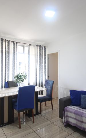 Casa à venda com 144m², 3 quartos e 2 vagasSala