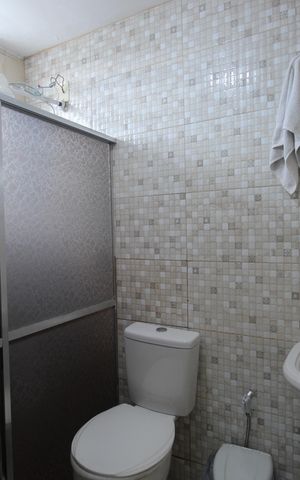 Casa à venda com 144m², 3 quartos e 2 vagasBanheiro da suíte