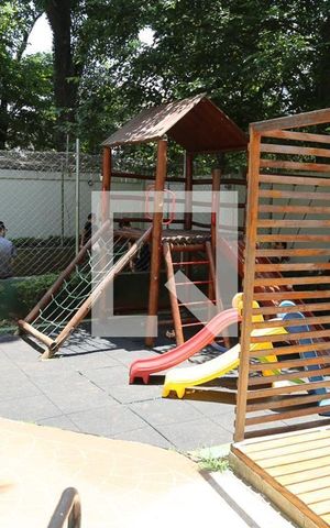 Apartamento à venda com 48m², 2 quartos e 1 vaga Apartamento à venda com 48m², 2 quartos e 1 vagaÁrea comum - Playground