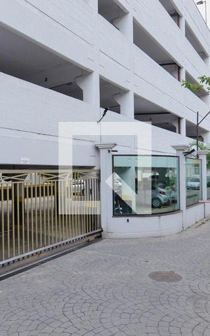 Apartamento à venda com 48m², 2 quartos e 1 vaga Apartamento à venda com 48m², 2 quartos e 1 vagaFachada e portaria