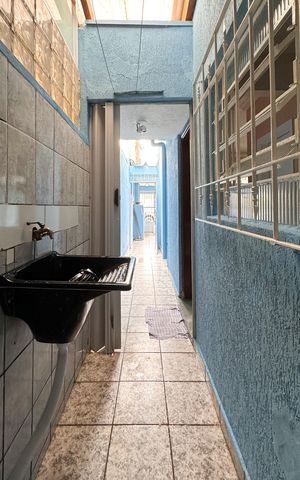 Casa para alugar com 120m², 2 quartos e 2 vagas Casa para alugar com 120m², 2 quartos e 2 vagasÁrea de Serviço