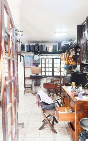 Casa à venda com 325m², 6 quartos e 4 vagasSalão