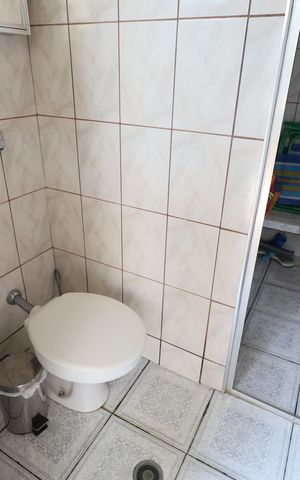 Casa à venda com 325m², 6 quartos e 4 vagasBanheiro 6
