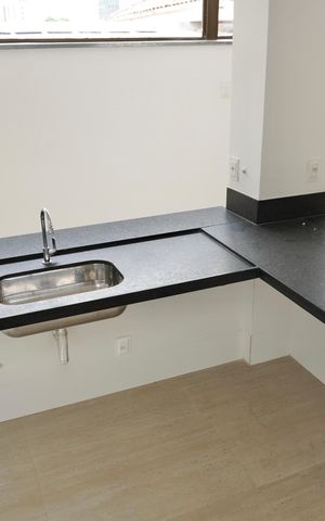 Apartamento à venda com 109m², 3 quartos e 2 vagas Apartamento à venda com 109m², 3 quartos e 2 vagasCozinha
