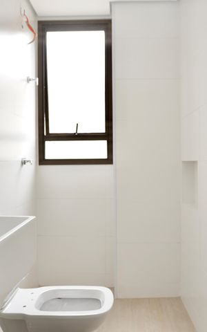 Apartamento à venda com 109m², 3 quartos e 2 vagas Apartamento à venda com 109m², 3 quartos e 2 vagasBanheiro Social