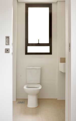 Apartamento à venda com 75m², 2 quartos e 2 vagas Apartamento à venda com 75m², 2 quartos e 2 vagasSuíte 2 - Banheiro