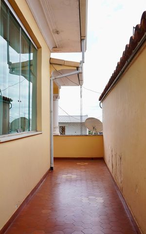 Casa à venda com 442m², 7 quartos e 2 vagas Casa à venda com 442m², 7 quartos e 2 vagasVaranda 2 (Casa 1)