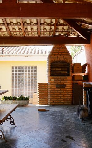 Casa à venda com 442m², 7 quartos e 2 vagas Casa à venda com 442m², 7 quartos e 2 vagasÁrea Gourmet