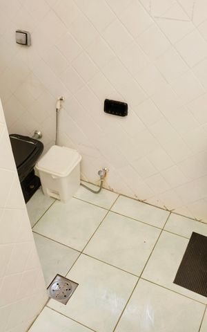 Casa à venda com 442m², 7 quartos e 2 vagas Casa à venda com 442m², 7 quartos e 2 vagasBanheiro Social 3 (Casa 2)