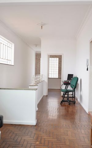 Casa à venda com 442m², 7 quartos e 2 vagas Casa à venda com 442m², 7 quartos e 2 vagasSala 2 (Casa 1)