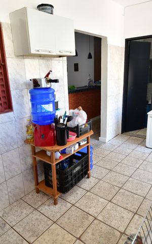Casa à venda com 100m², 2 quartos e 2 vagasCozinha