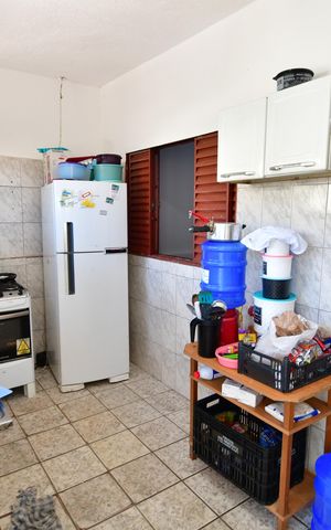 Casa à venda com 100m², 2 quartos e 2 vagasCozinha