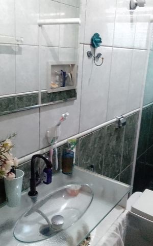Casa à venda com 135m², 2 quartos e 4 vagas Casa à venda com 135m², 2 quartos e 4 vagasBanheiro 1