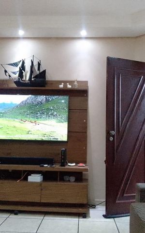 Casa à venda com 135m², 2 quartos e 4 vagas Casa à venda com 135m², 2 quartos e 4 vagasSala