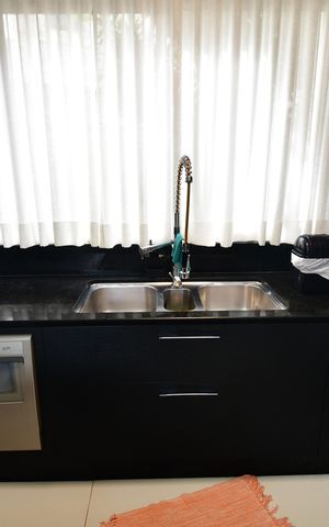 Casa de condomínio à venda com 336m², 4 quartos e 2 vagasCozinha