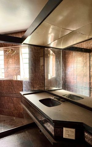 Casa para alugar com 888m², 7 quartos e 3 vagas