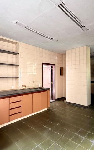 Casa para alugar com 888m², 7 quartos e 3 vagas