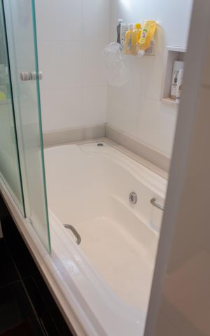 Apartamento para alugar com 170m², 4 quartos e 3 vagasBanheiro da Suíte 1