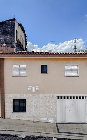 Casa de condomínio à venda com 250m², 3 quartos e 4 vagasVista do Quarto 2