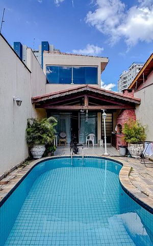 Casa de condomínio à venda com 250m², 3 quartos e 4 vagasÁrea gourmet