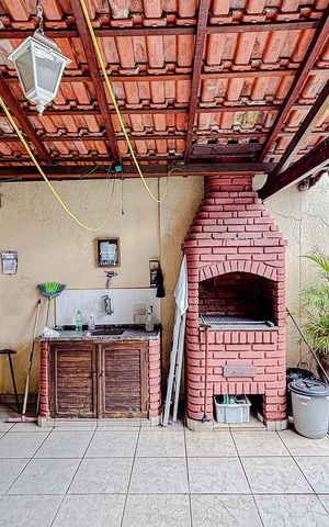 Casa de condomínio à venda com 250m², 3 quartos e 4 vagasÁrea gourmet