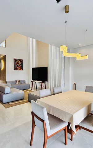 Casa de condomínio para alugar com 320m², 4 quartos e 4 vagas Casa de condomínio para alugar com 320m², 4 quartos e 4 vagasSala de jantar
