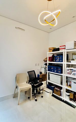 Casa de condomínio para alugar com 320m², 4 quartos e 4 vagas Casa de condomínio para alugar com 320m², 4 quartos e 4 vagasSuíte 4