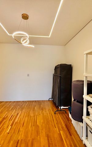 Casa de condomínio para alugar com 320m², 4 quartos e 4 vagas